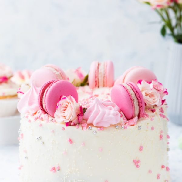 Chocolate cake With Choc Dipped Strawberries - Sweet infusion Cakes